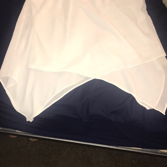 White halter top ! Size XL - Picture 2 of 5